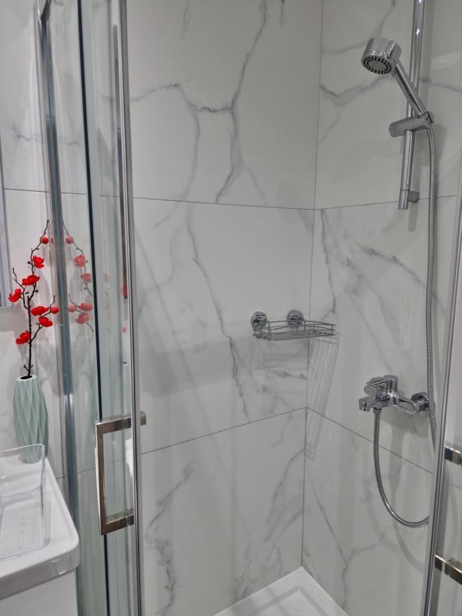 Carisa Deluxe Apartment With Jacuzzi Lárnaca Exterior foto