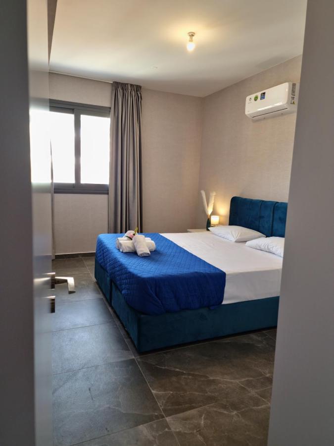 Carisa Deluxe Apartment With Jacuzzi Lárnaca Exterior foto