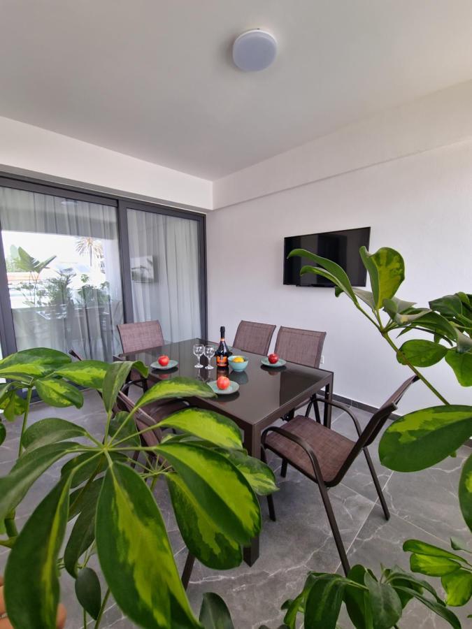Carisa Deluxe Apartment With Jacuzzi Lárnaca Exterior foto